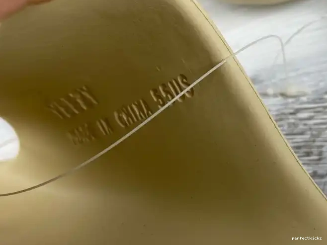 Bone Yeezy Adidas Slide FW6345 0629